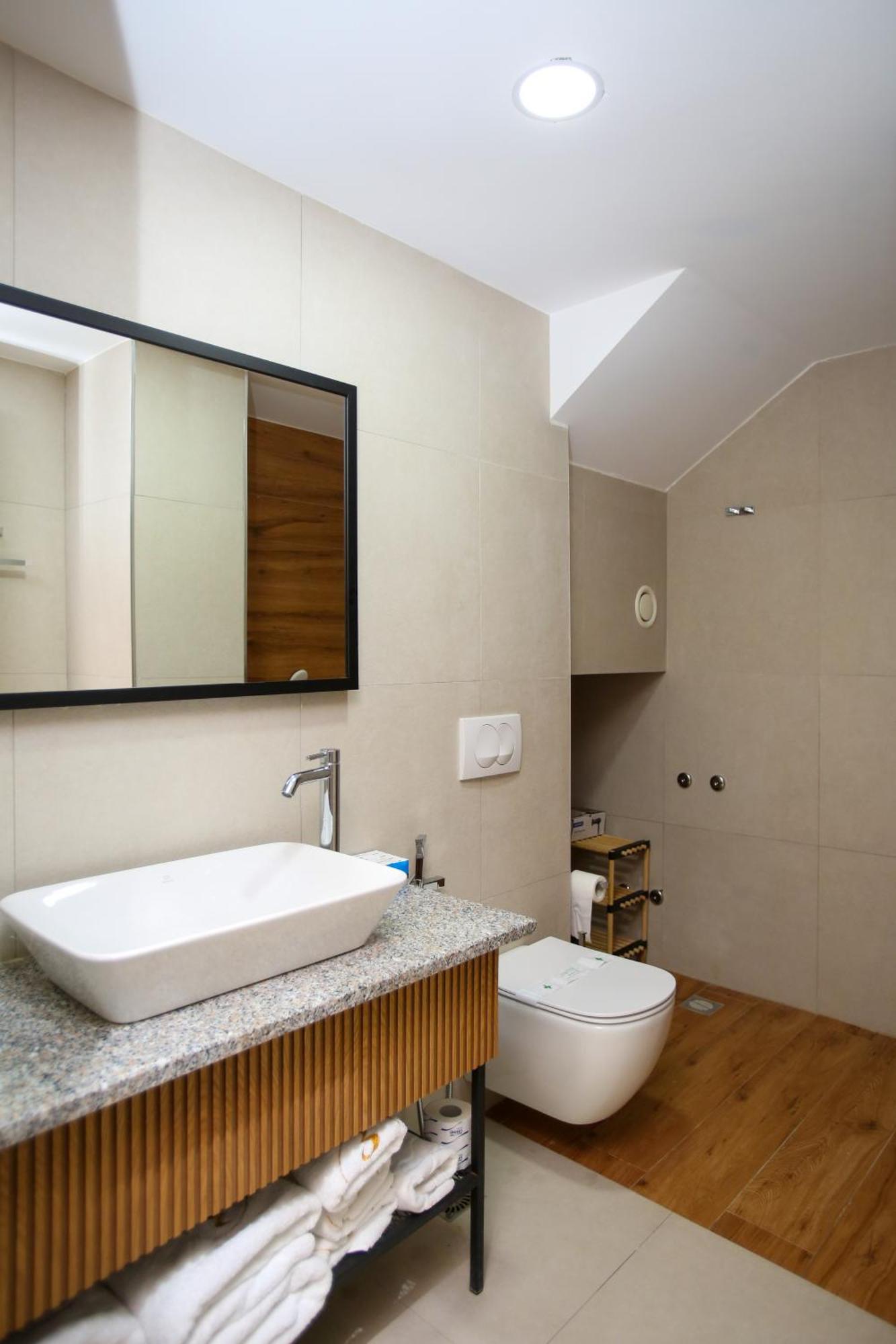 Belvedere Hotel & Spa Vlorë Buitenkant foto