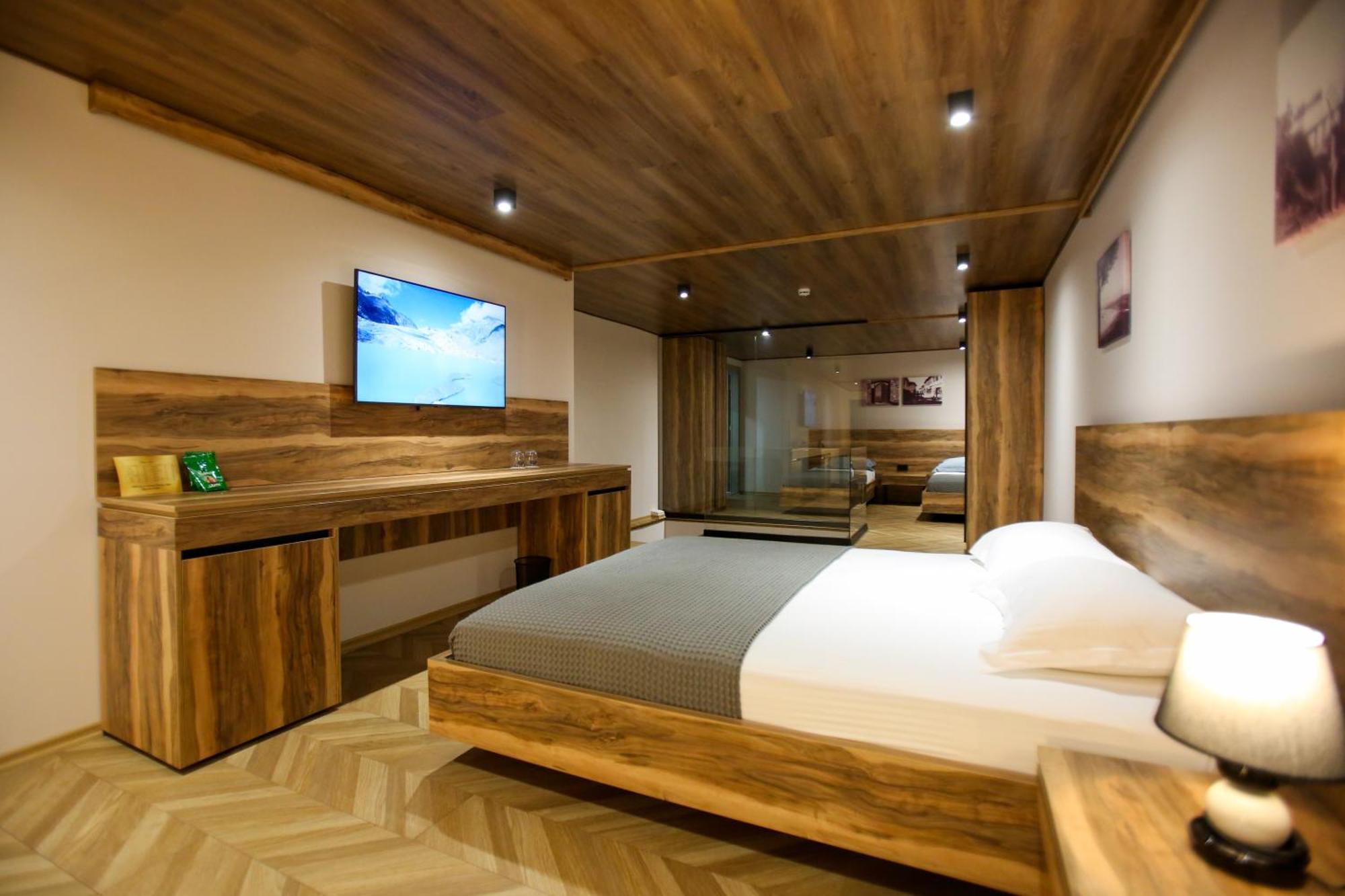 Belvedere Hotel & Spa Vlorë Buitenkant foto