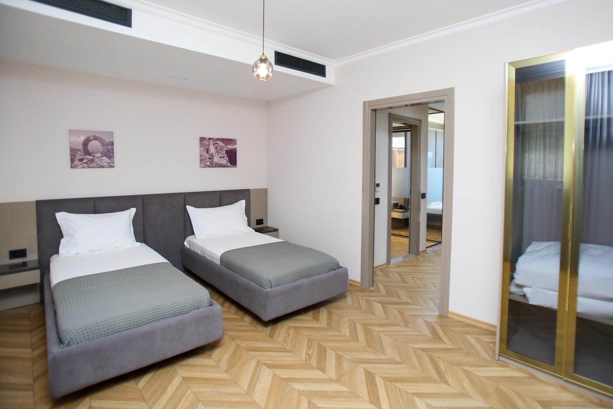 Belvedere Hotel & Spa Vlorë Buitenkant foto