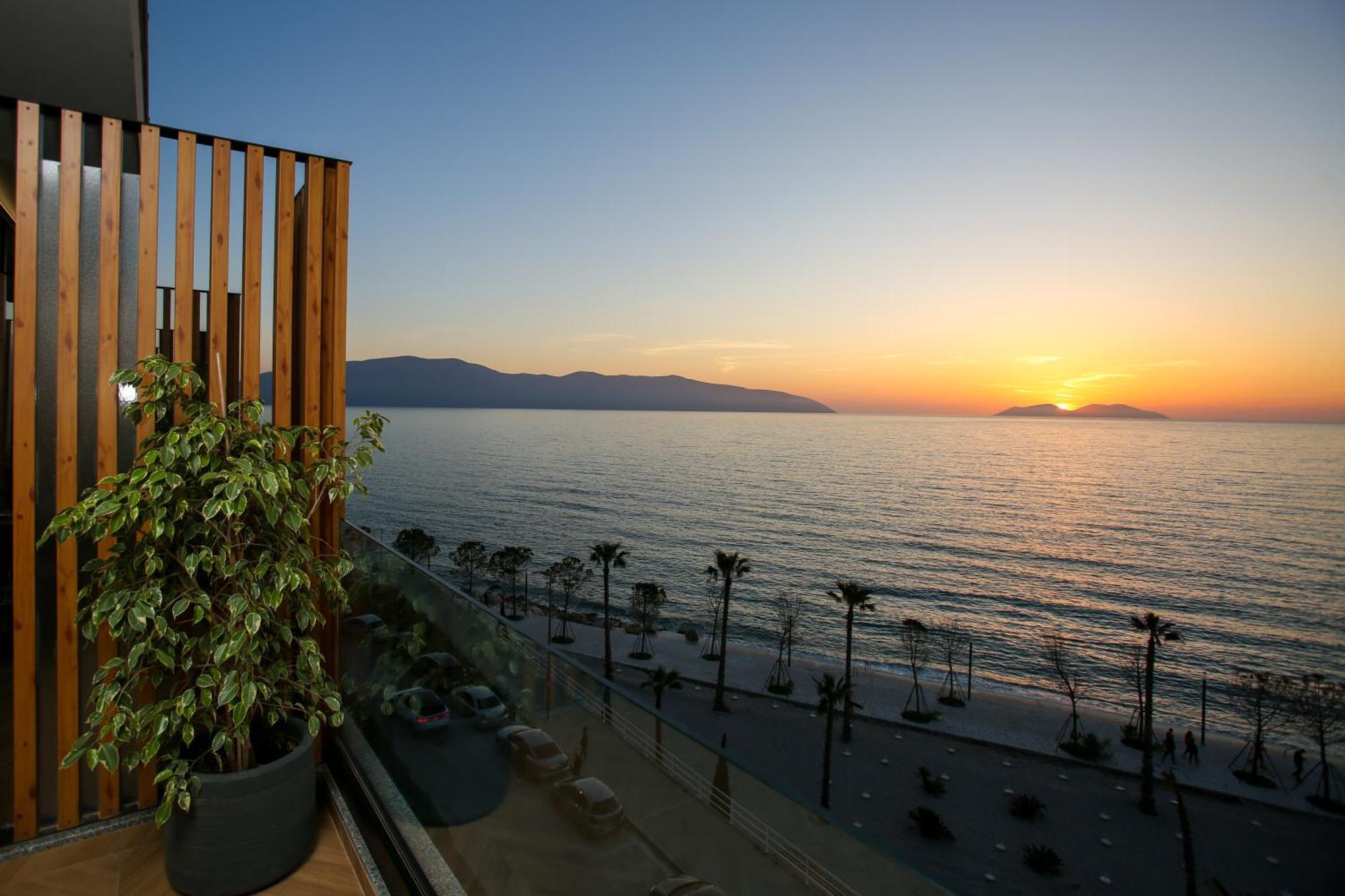 Belvedere Hotel & Spa Vlorë Buitenkant foto